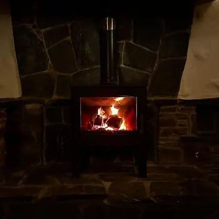 7 Person With Hot Tub * Blackwater