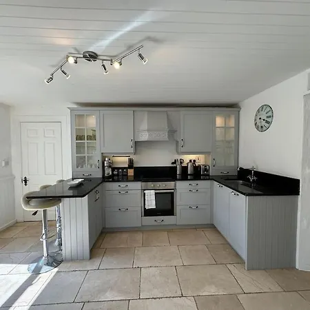 7 Person With Hot Tub Casa vacanze *